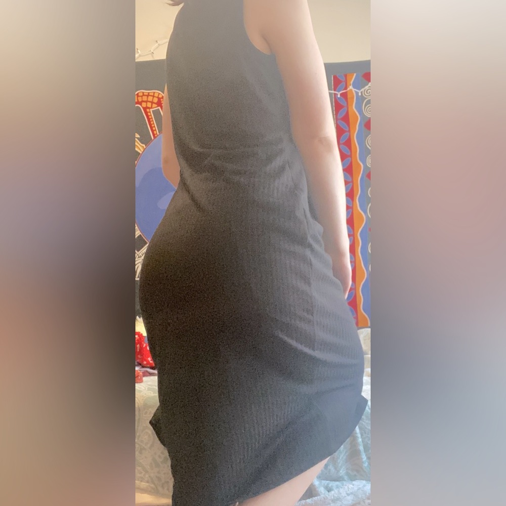 Super cute body con dress